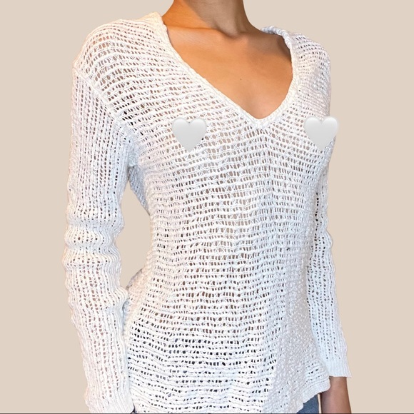 White Crochet Long Sleeve 🤍 - Picture 2 of 4